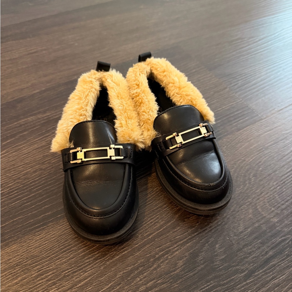 GAP kids Black Loafers with Tan Faux-Fur Trim and Gold Accent